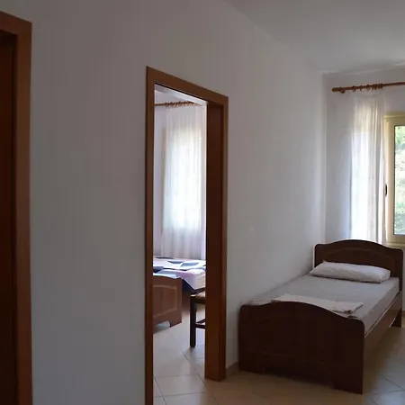 1 Rem Br Apartament *